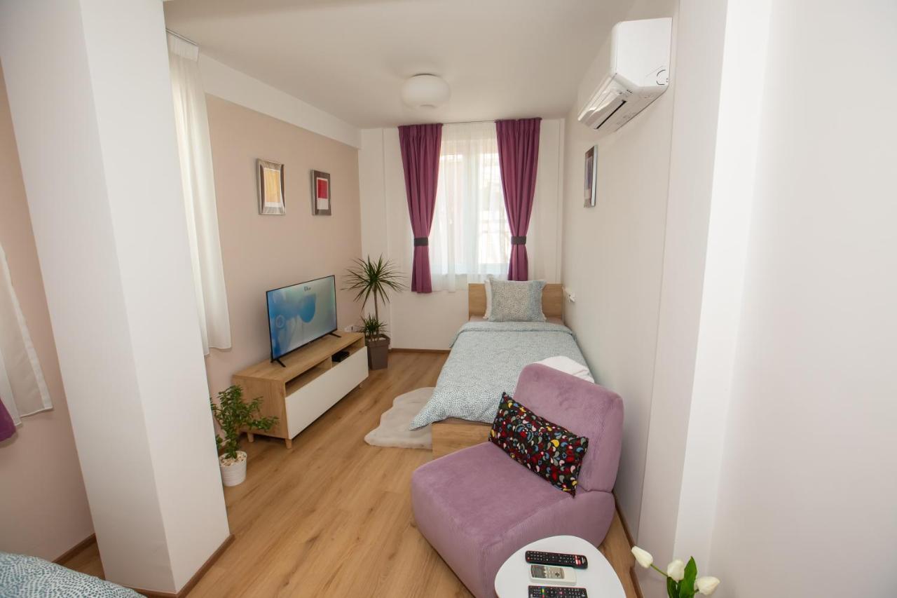 Charming Apartment In Shtip'S Downtown Stip Ngoại thất bức ảnh