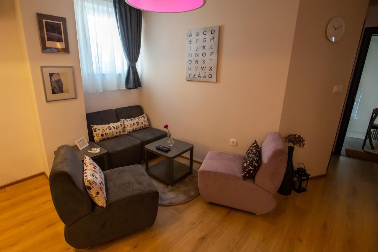 Charming Apartment In Shtip'S Downtown Stip Ngoại thất bức ảnh