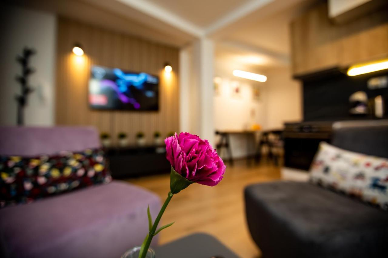 Charming Apartment In Shtip'S Downtown Stip Ngoại thất bức ảnh