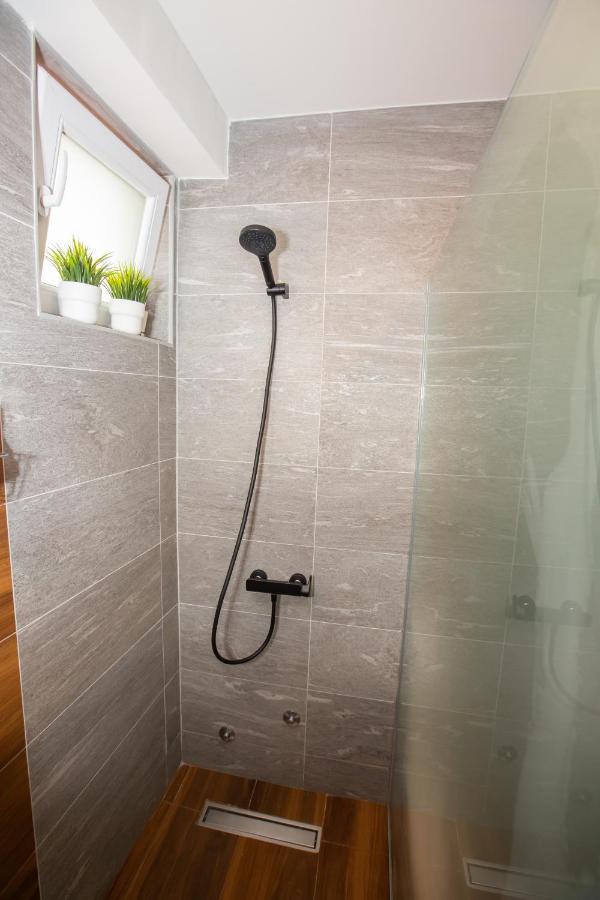 Charming Apartment In Shtip'S Downtown Stip Ngoại thất bức ảnh