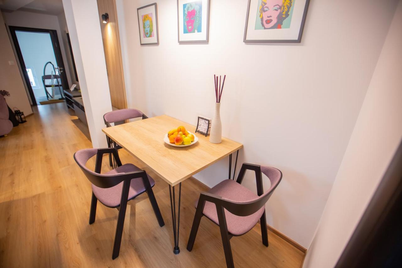 Charming Apartment In Shtip'S Downtown Stip Ngoại thất bức ảnh