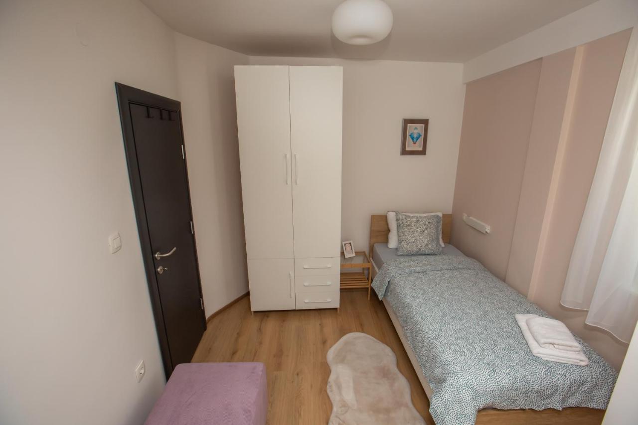 Charming Apartment In Shtip'S Downtown Stip Ngoại thất bức ảnh