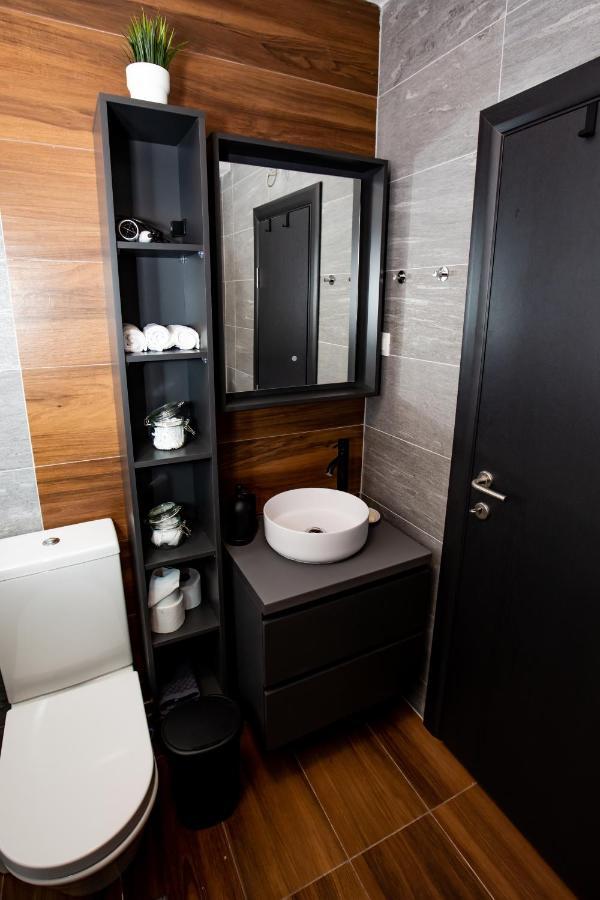 Charming Apartment In Shtip'S Downtown Stip Ngoại thất bức ảnh